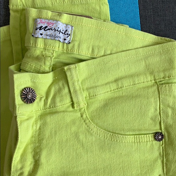 Colombian Jeans - Picture 15 of 16